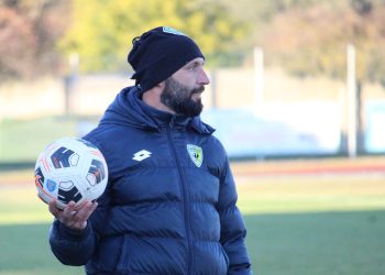 MISTER BIANCHINI ALLA VIGILIA DI ARZIGNANO VALCHIAMPO – AMBROSIANA. «IMPORTANTE L’ATTEGGIAMENTO. IL NOSTRO INTENTO È FAR CAPIRE SUBITO CHE NOI CI SIAMO».